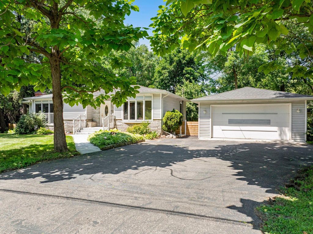 1501 Rice Creek Road NE, Fridley, MN 55432
