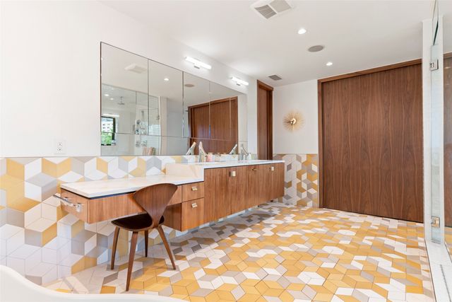 1535 Junior Drive, Dallas, TX 75208