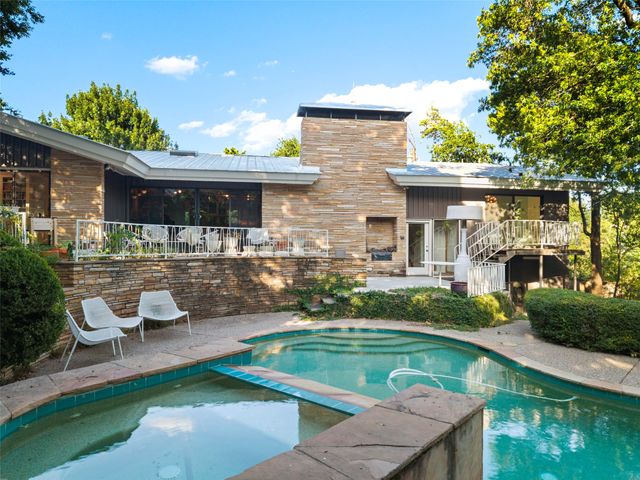 1535 Junior Drive, Dallas, TX 75208