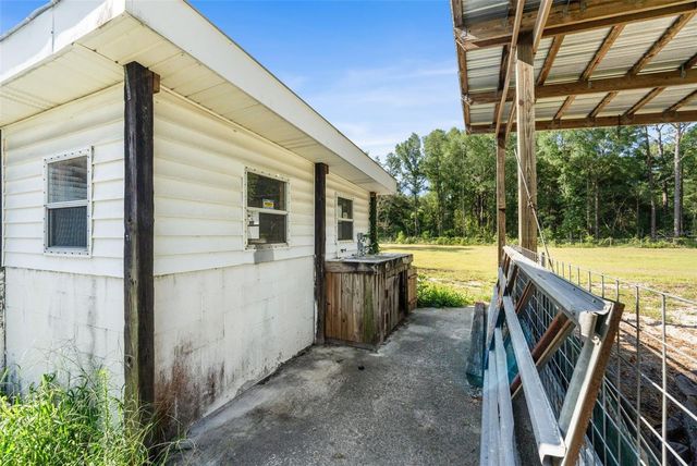 12450 NW 85TH AVENUE, Chiefland, FL 32626