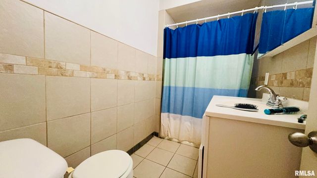 809 N 12TH Street, Herrin, IL 62948