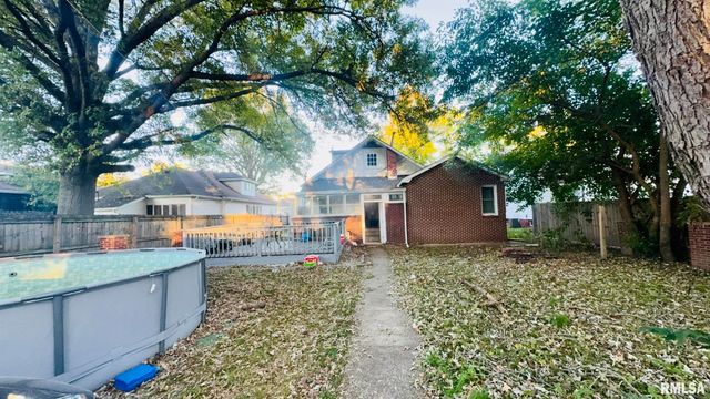 809 N 12TH Street, Herrin, IL 62948