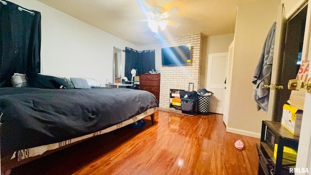 809 N 12TH Street, Herrin, IL 62948