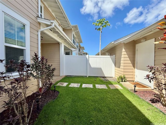 91-2220 Kaiwawalo Street 11-1105, Ewa Beach, HI 96706