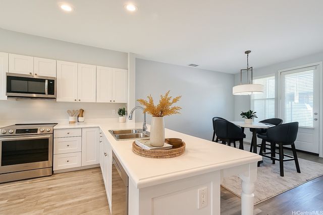 91-2220 Kaiwawalo Street 11-1105, Ewa Beach, HI 96706