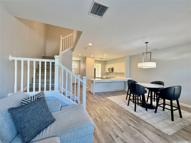 91-2220 Kaiwawalo Street 11-1105, Ewa Beach, HI 96706