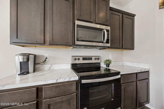 3676 ALTA LAKES Boulevard, Jacksonville, FL 32226