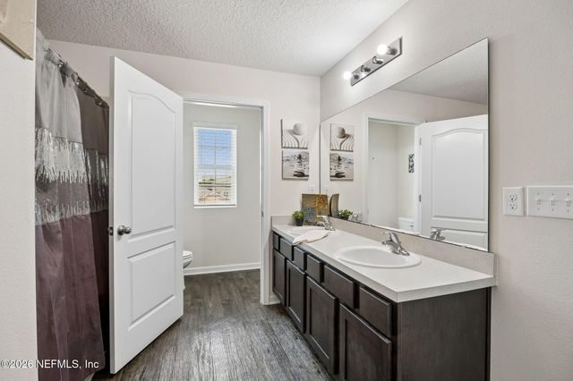 3676 ALTA LAKES Boulevard, Jacksonville, FL 32226