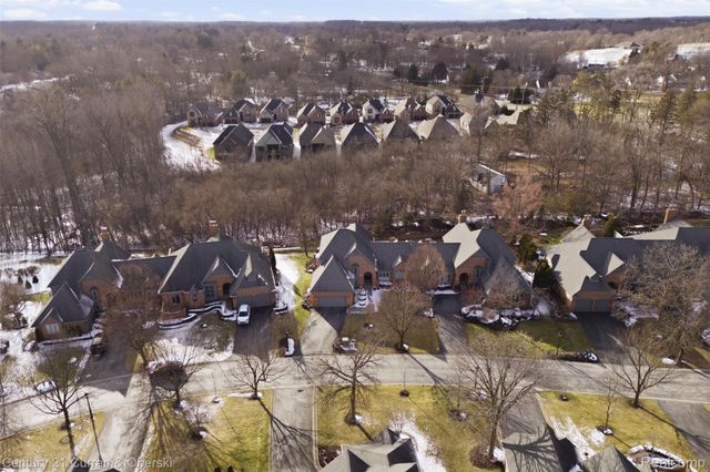 11793 Lorenz Way 13, Plymouth Charter Township, MI 48170