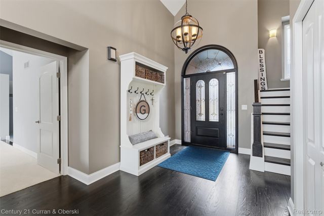 11793 Lorenz Way 13, Plymouth Charter Township, MI 48170