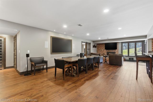 11793 Lorenz Way 13, Plymouth Charter Township, MI 48170