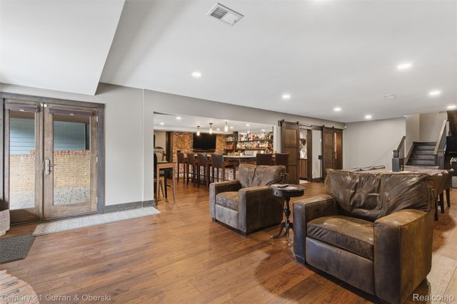 11793 Lorenz Way 13, Plymouth Charter Township, MI 48170