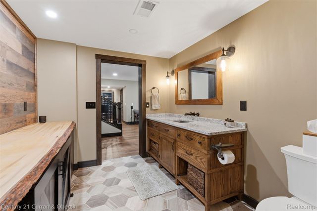 11793 Lorenz Way 13, Plymouth Charter Township, MI 48170