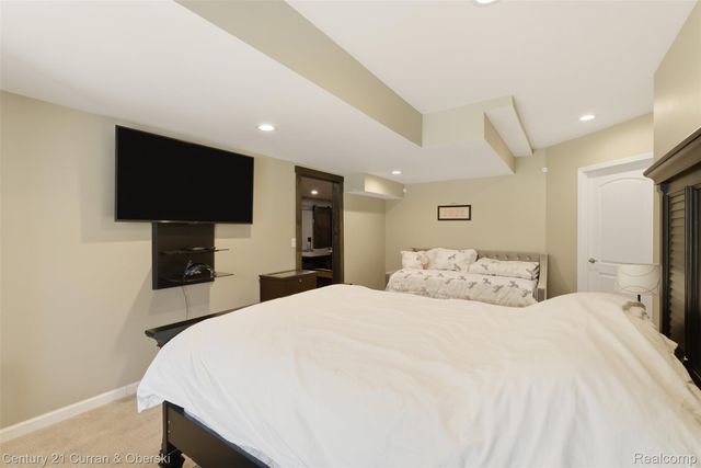 11793 Lorenz Way 13, Plymouth Charter Township, MI 48170