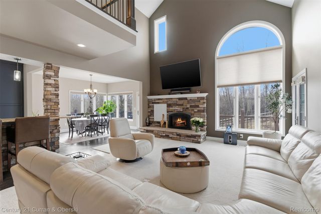 11793 Lorenz Way 13, Plymouth Charter Township, MI 48170