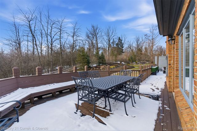 11793 Lorenz Way 13, Plymouth Charter Township, MI 48170