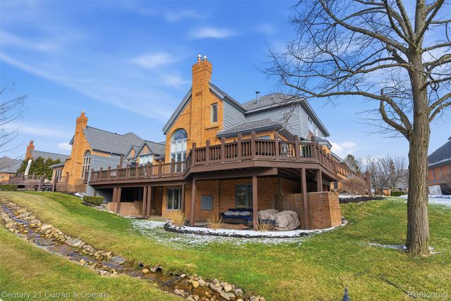 11793 Lorenz Way 13, Plymouth Charter Township, MI 48170