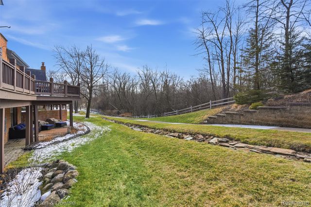 11793 Lorenz Way 13, Plymouth Charter Township, MI 48170