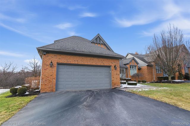 11793 Lorenz Way 13, Plymouth Charter Township, MI 48170