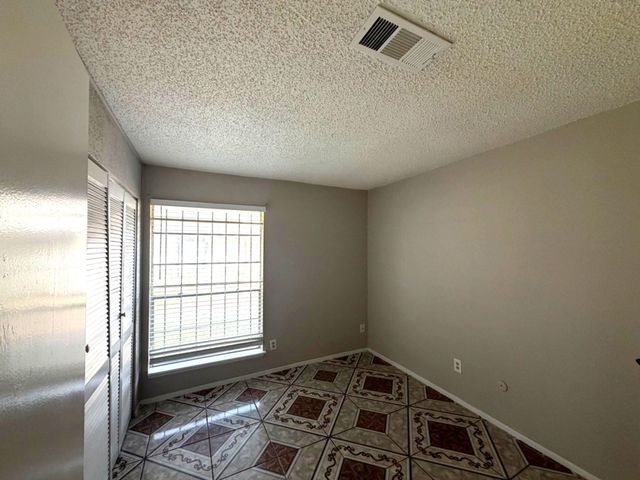5817 W Tidwell Road, Houston, TX 77092