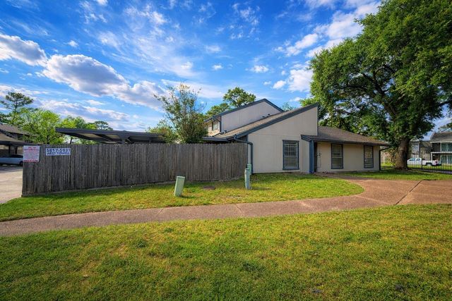 5817 W Tidwell Road, Houston, TX 77092