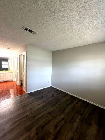5817 W Tidwell Road, Houston, TX 77092