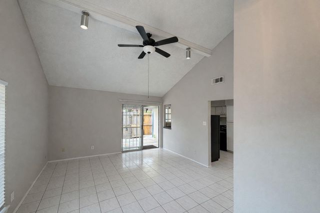 5817 W Tidwell Road, Houston, TX 77092