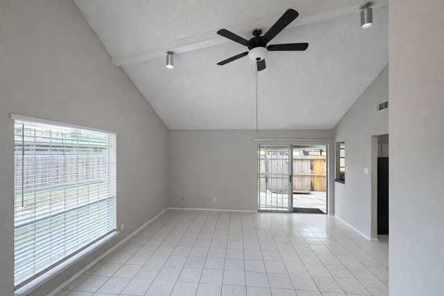 5817 W Tidwell Road, Houston, TX 77092