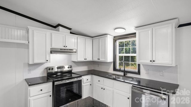 178 Zircon Drive, Statesville, NC 28625