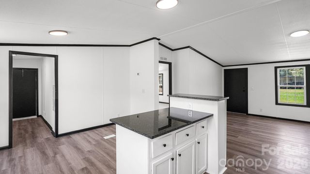 178 Zircon Drive, Statesville, NC 28625