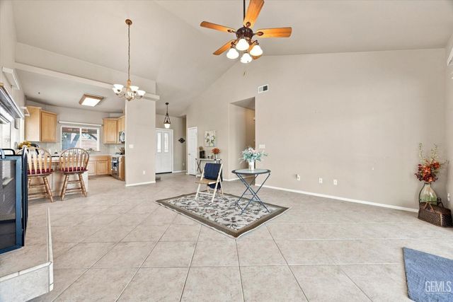24650 Sandpiper Court, Tehachapi, CA 93561