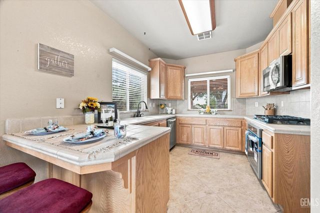 24650 Sandpiper Court, Tehachapi, CA 93561