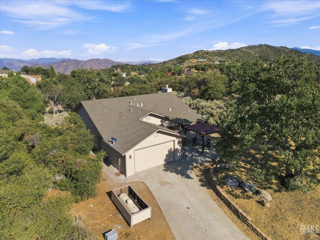 24650 Sandpiper Court, Tehachapi, CA 93561