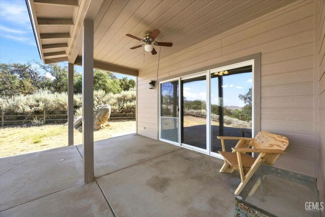 24650 Sandpiper Court, Tehachapi, CA 93561