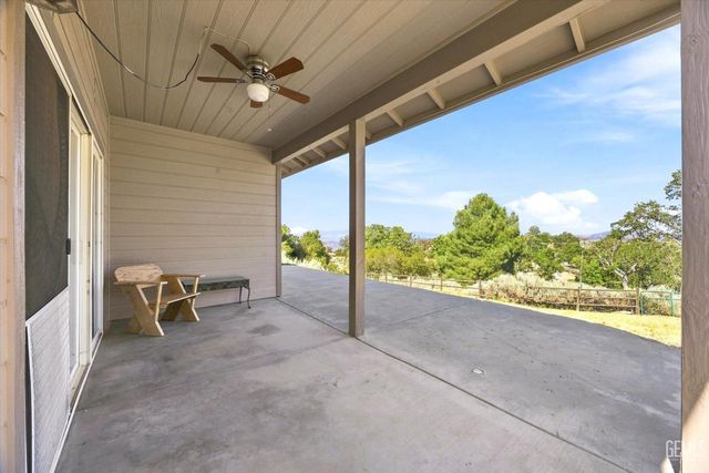 24650 Sandpiper Court, Tehachapi, CA 93561