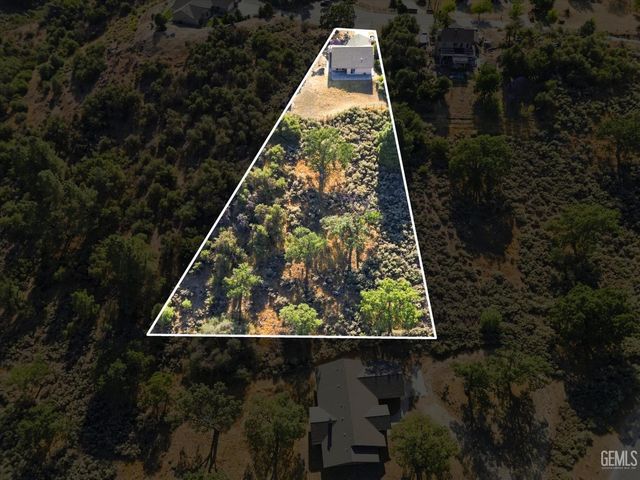 24650 Sandpiper Court, Tehachapi, CA 93561