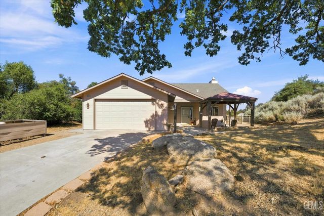 24650 Sandpiper Court, Tehachapi, CA 93561