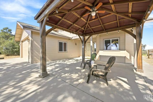 24650 Sandpiper Court, Tehachapi, CA 93561