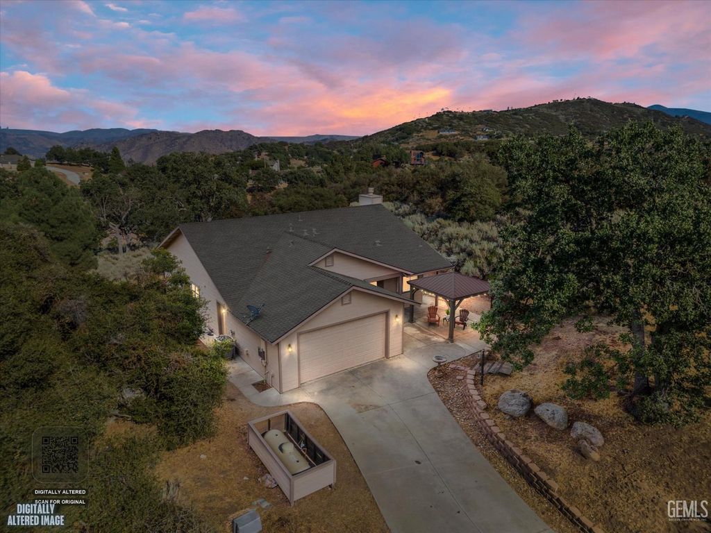 24650 Sandpiper Court, Tehachapi, CA 93561