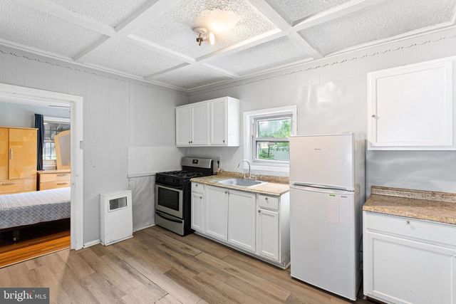 816 GREENHILL RD, Sharon Hill, PA 19079