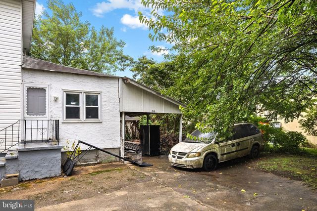 816 GREENHILL RD, Sharon Hill, PA 19079