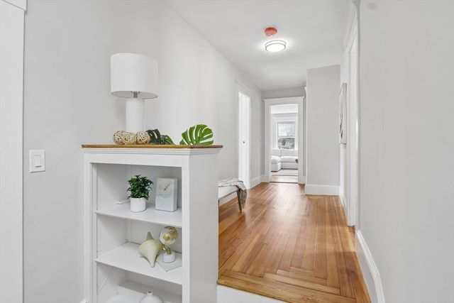 16 Underhill St 3, Winthrop, MA 02152