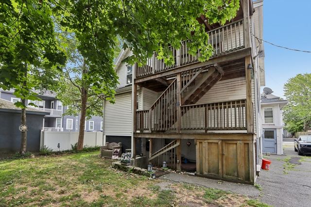 16 Underhill St 3, Winthrop, MA 02152