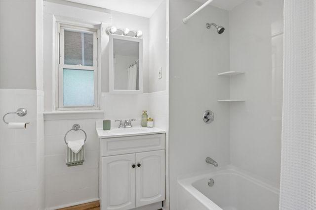 16 Underhill St 3, Winthrop, MA 02152
