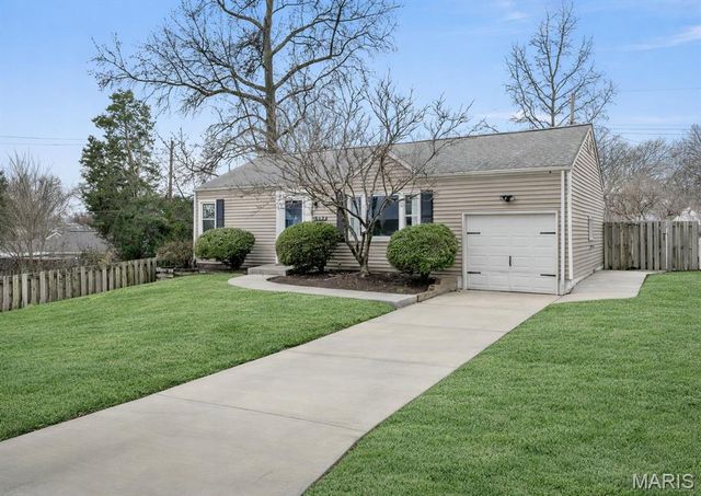 1653 Crabapple Lane, Webster Groves, MO 63119