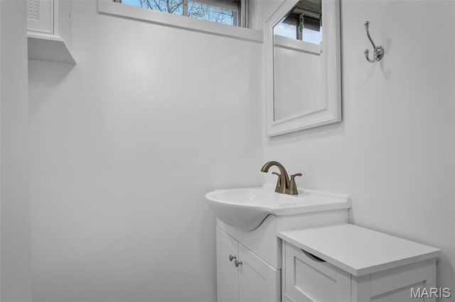 1653 Crabapple Lane, Webster Groves, MO 63119