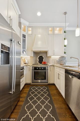 4351 S Lake Park Avenue 1S, Chicago, IL 60653