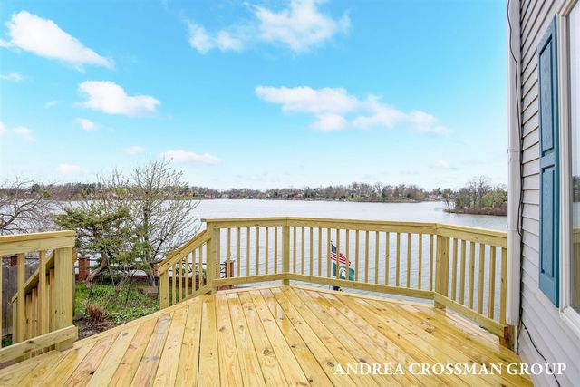 567 Breezy Bluff Street, Battle Creek, MI 49015