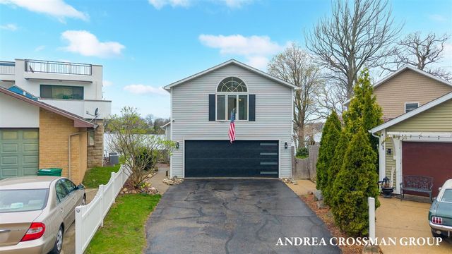 567 Breezy Bluff Street, Battle Creek, MI 49015