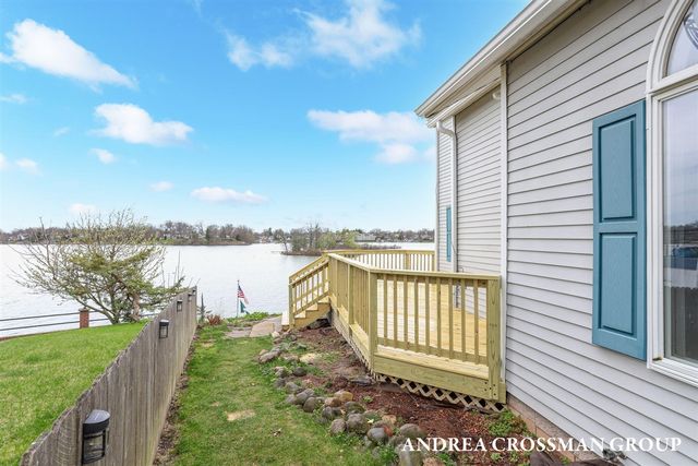 567 Breezy Bluff Street, Battle Creek, MI 49015